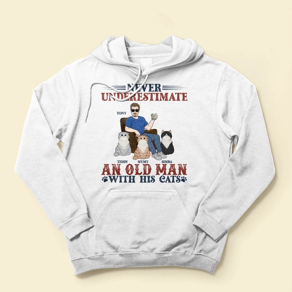 Never Underestimate An Old Man With His Cat – Personalized Apparel – Fathers Day Gift For Dad Cat Dad Papa